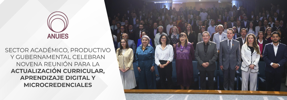 ACTUALIZACIÓN CURRICULAR, APRENDIZAJE DIGITAL Y MICROCREDENCIALES